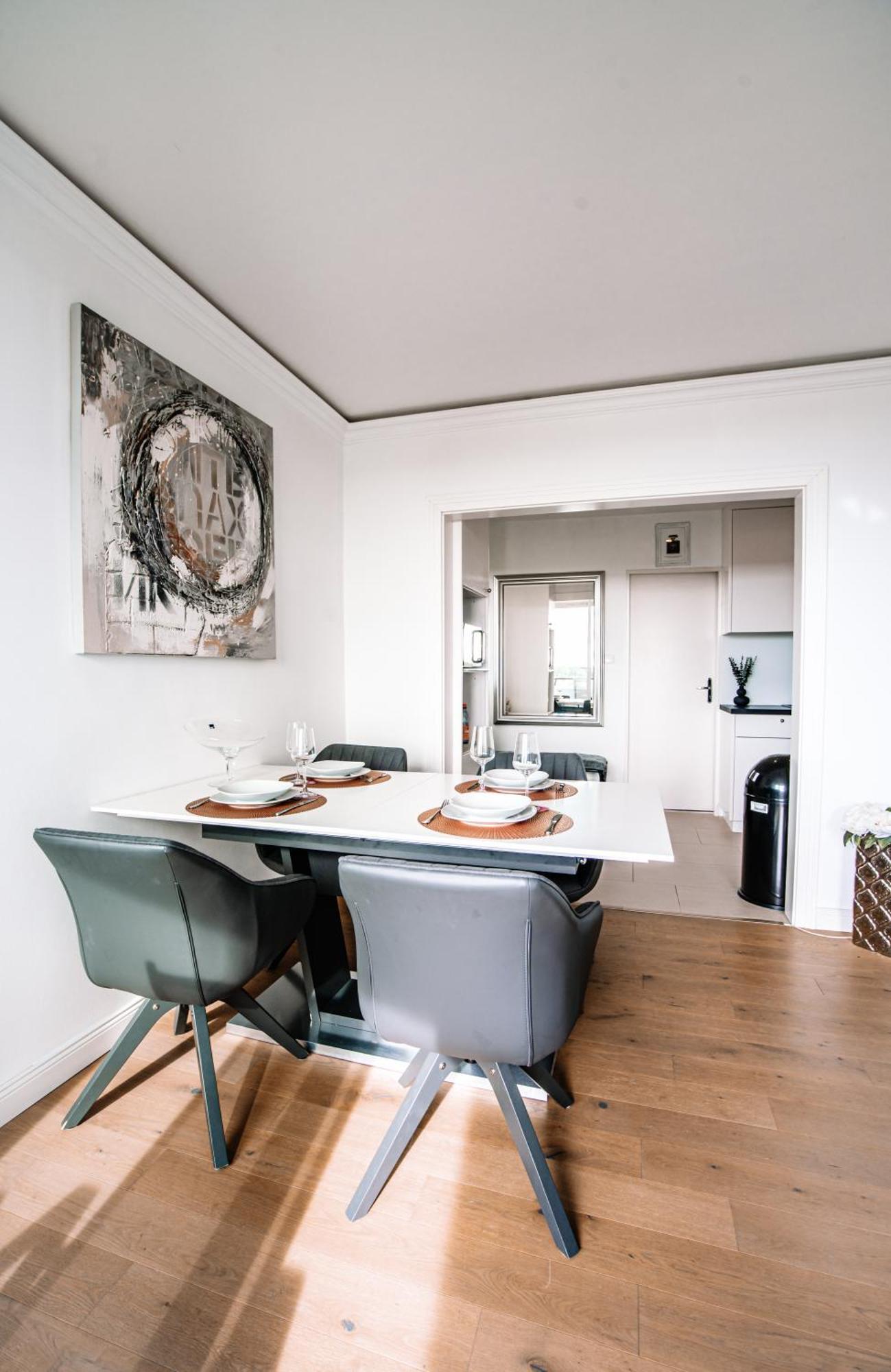 Apartment Am Neuen Teich -Balkon- 4 Personen -Waschmaschine Вольфсбург Екстер'єр фото